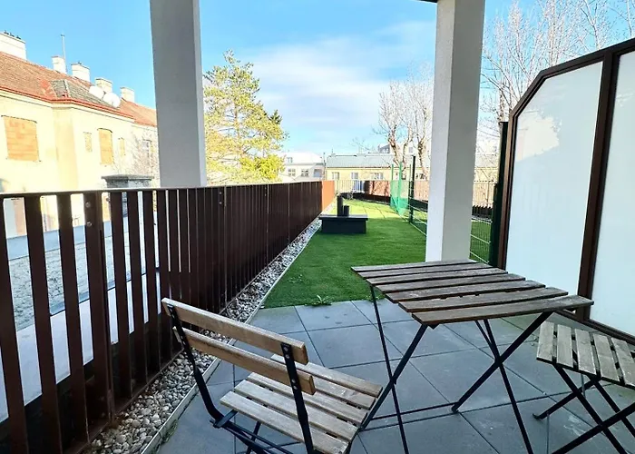 Апартаменти Sunshine Mit Terrasse